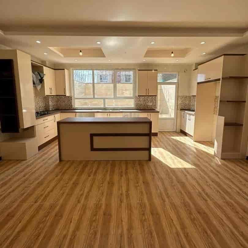 ویلایی ۲۰۰ متری